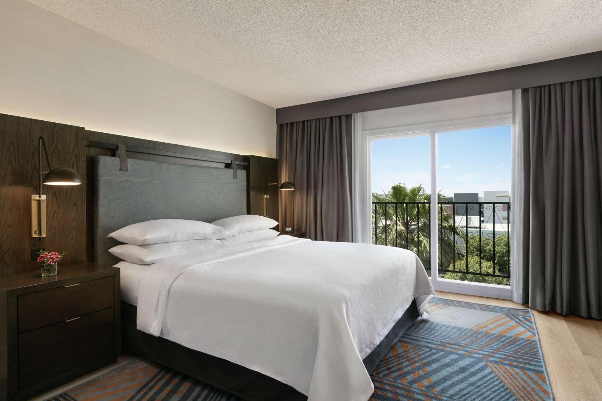 Embassy Suites By Hilton Los Angeles Downey Exterior photo