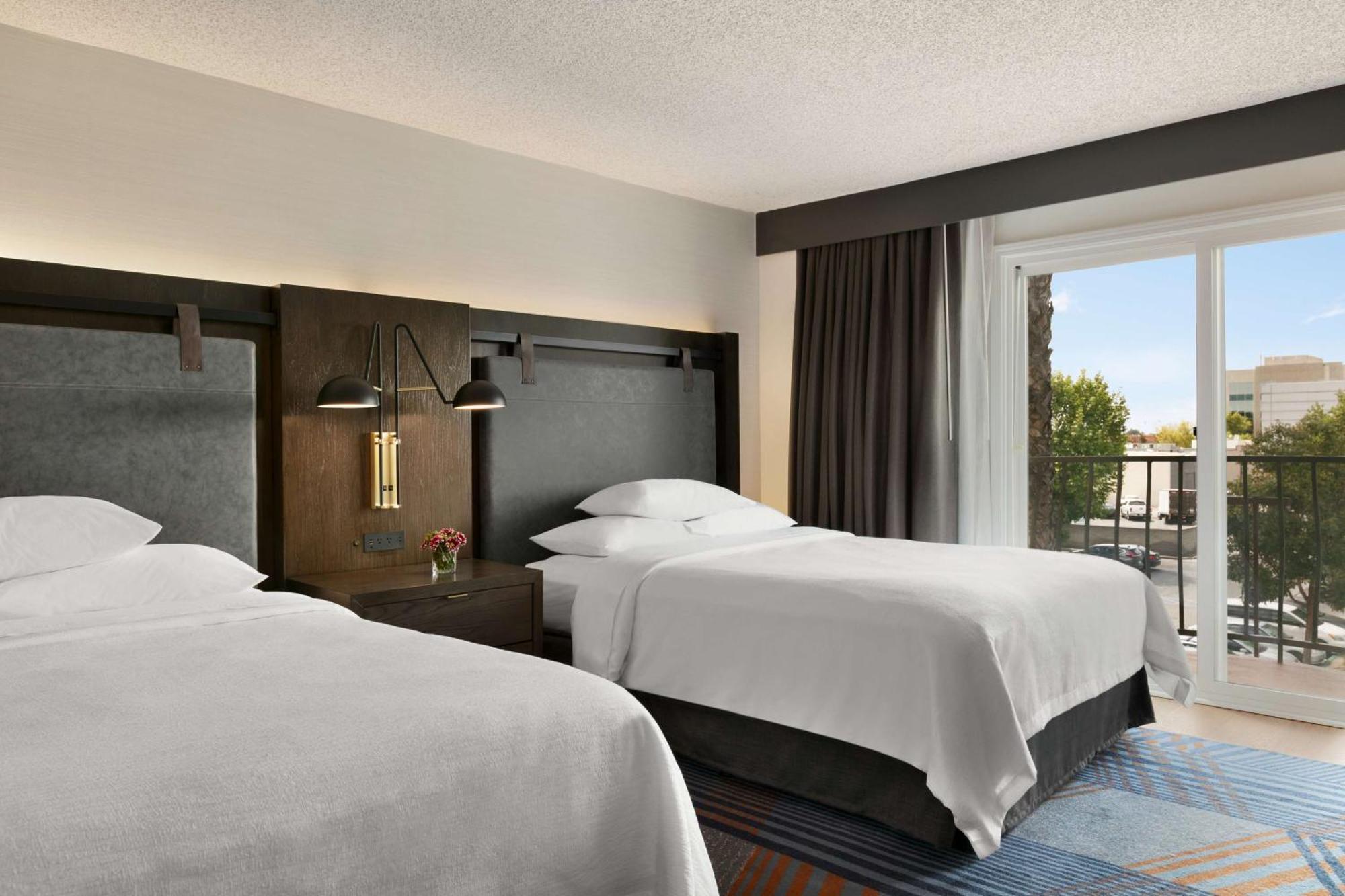 Embassy Suites By Hilton Los Angeles Downey Exterior photo