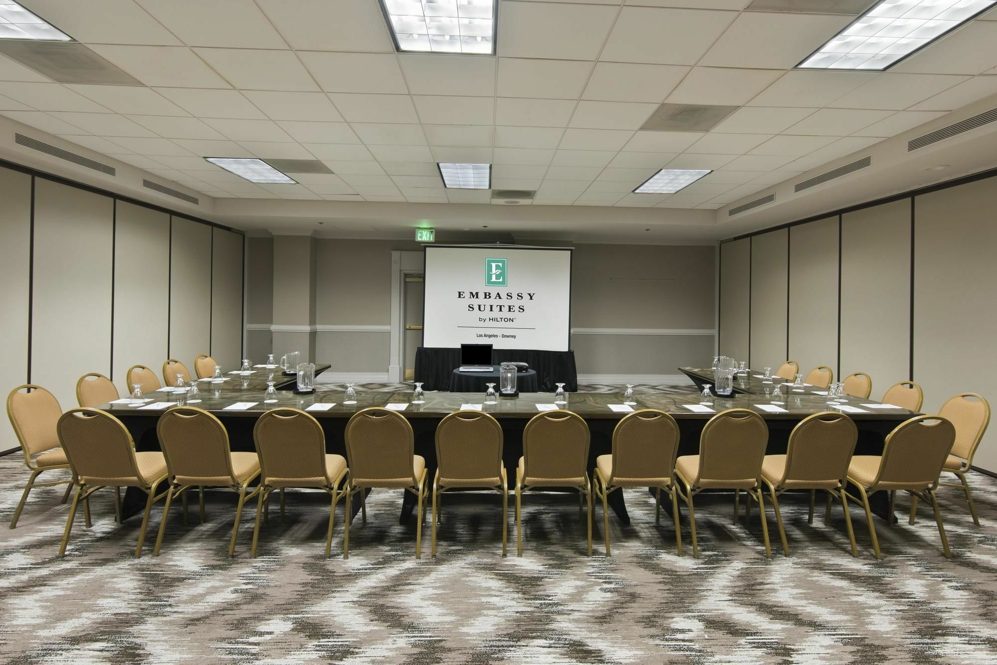 Embassy Suites By Hilton Los Angeles Downey Exterior photo